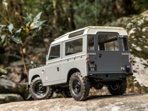 Boom Racing BRX02 Land Rover® Series II 88 Station Wagon 1/10 4WD BOOM RACING BR8009