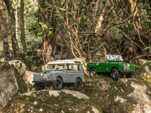 Boom Racing BRX02 Land Rover® Series II 88 Station Wagon 1/10 4WD BOOM RACING BR8009